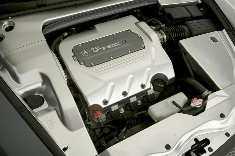 Моторный отсек Acura TL A-Spec Concept 2004 года  (фото 15 из 21)